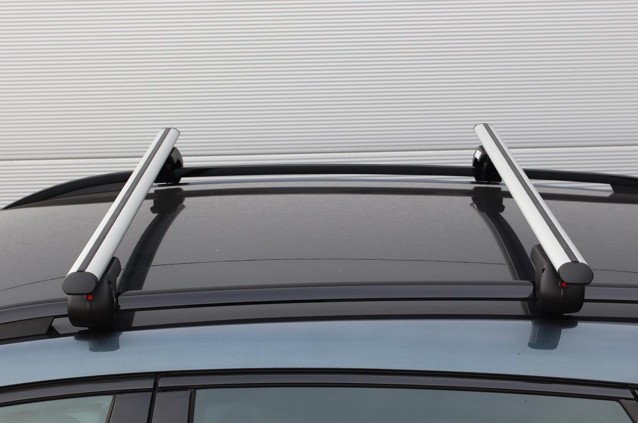 Bare transversale din Aluminiu cu antifurt, lungime 1350mm, model  CRR-02