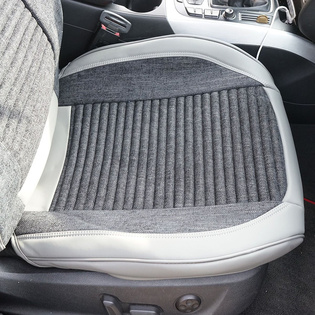 Set huse scaune auto Premium, model BLAZE Elite, design Sportiv,  universale, ergonomice, Piele Ecologica cu insertii textile, culoare Gri/Crem